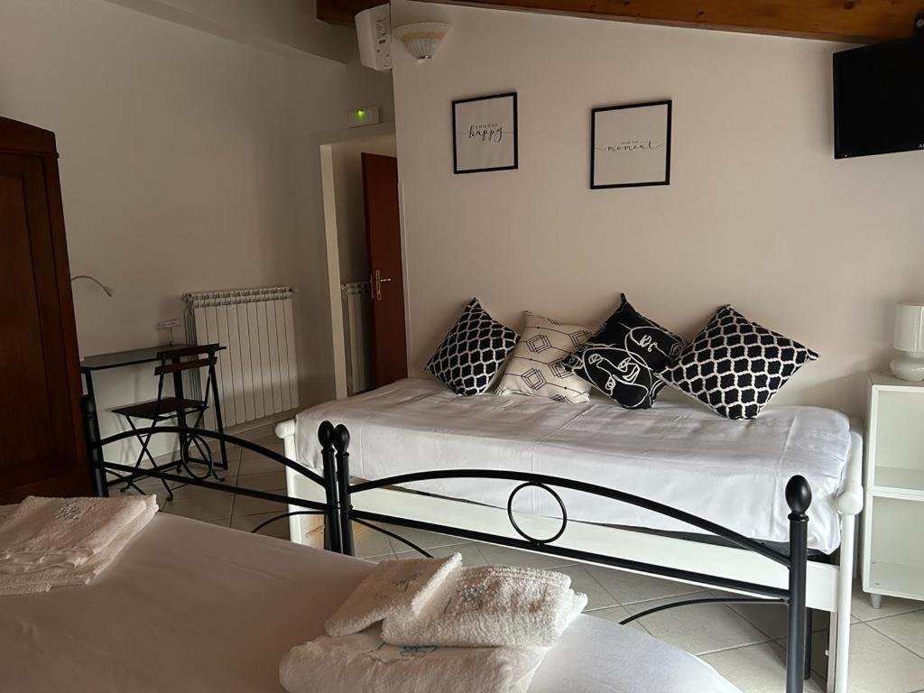 B&B Casa Letizia Trentinara Εξωτερικό φωτογραφία